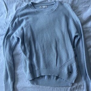 Hollister Women’s Light Blue Sweater